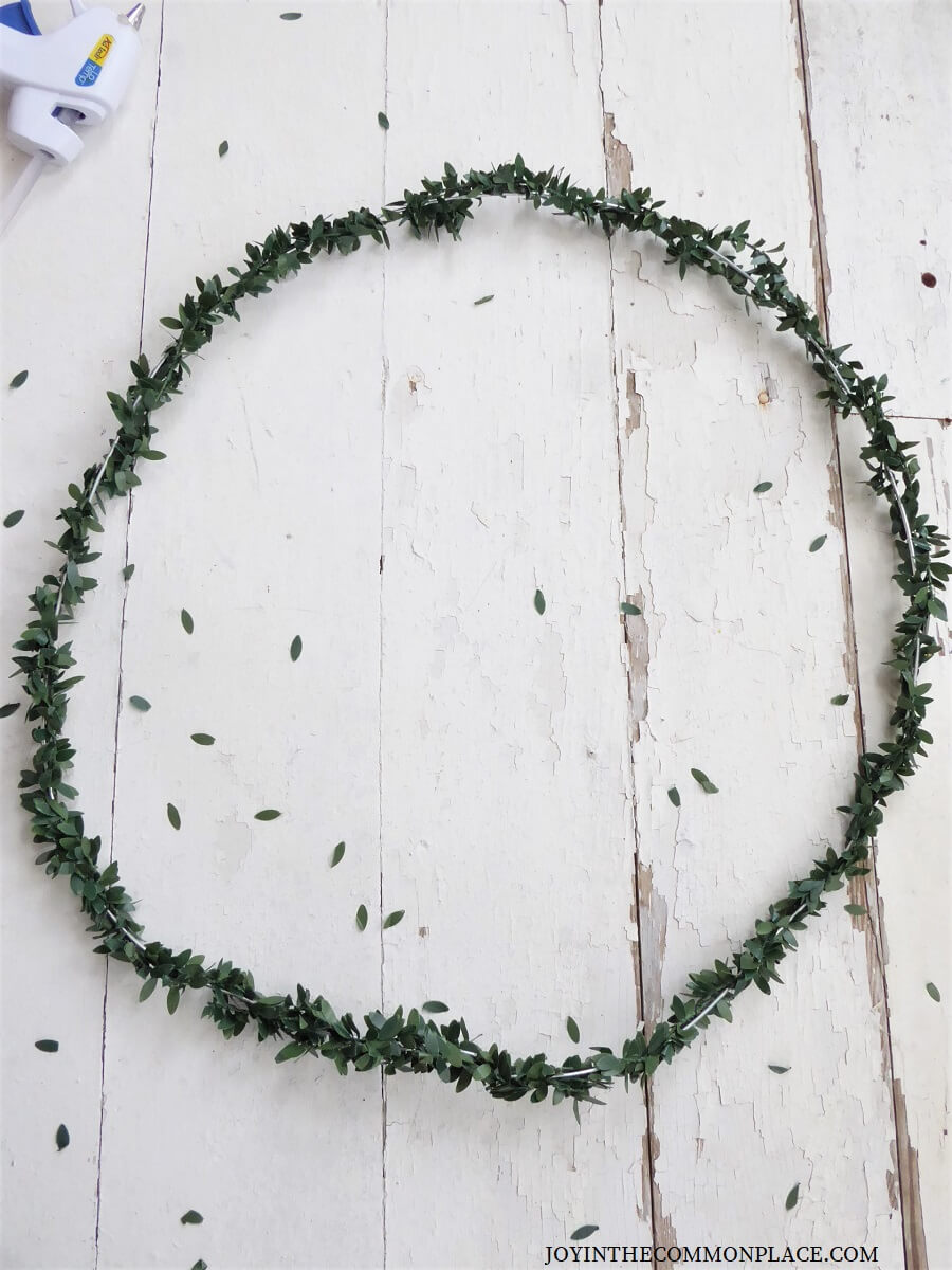 DIY Floral Wreath Backdrop
