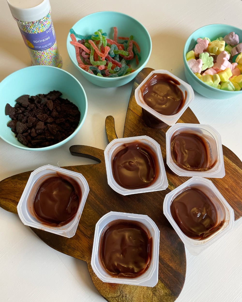 How to Make Easter Dirt Cups for Kids