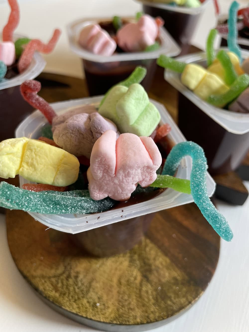 How to Make Easter Dirt Cups for Kids